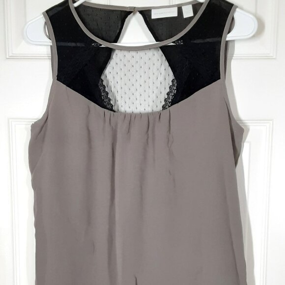 NYC Woman's Blouse Size SMALL, Sleeveless, Machine wash. Easy Care. Pullover - Picture 1 of 8